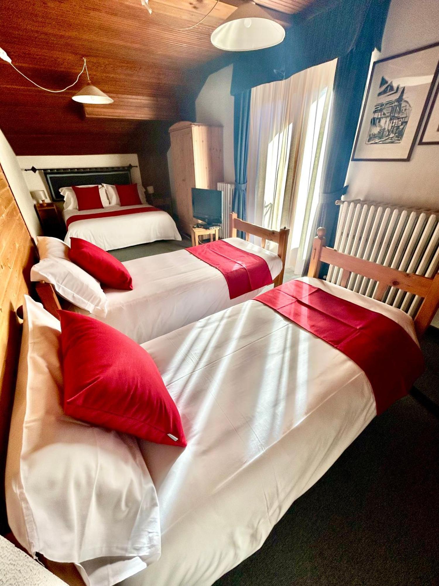 Hotel La Nigritella Бардонечия Екстериор снимка